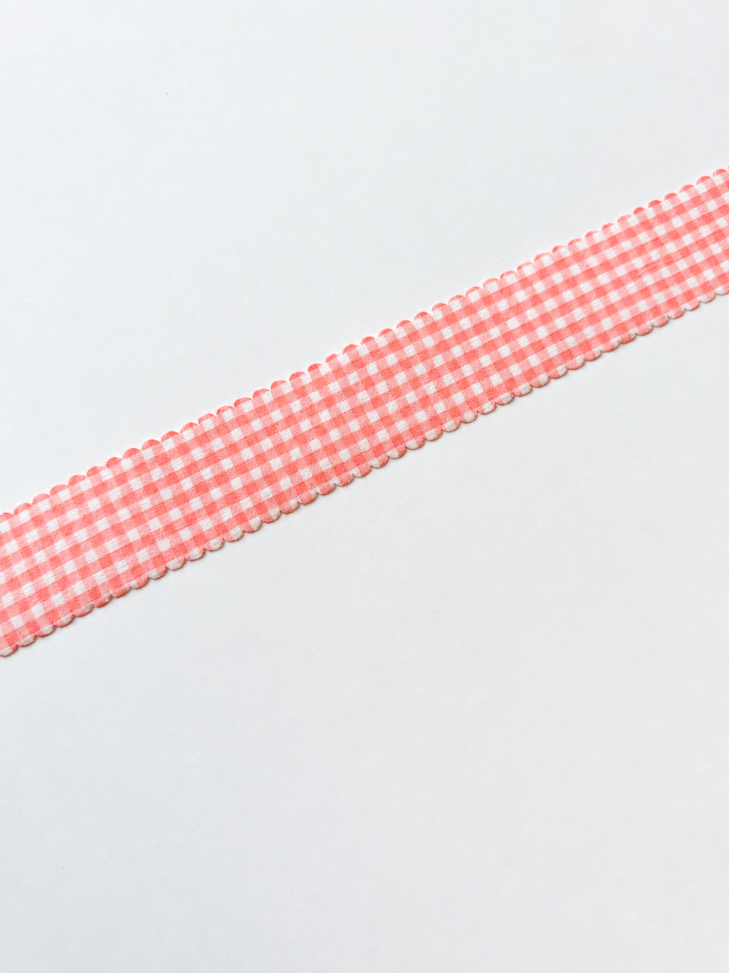 1.5” Pink Gingham Wavy Edge