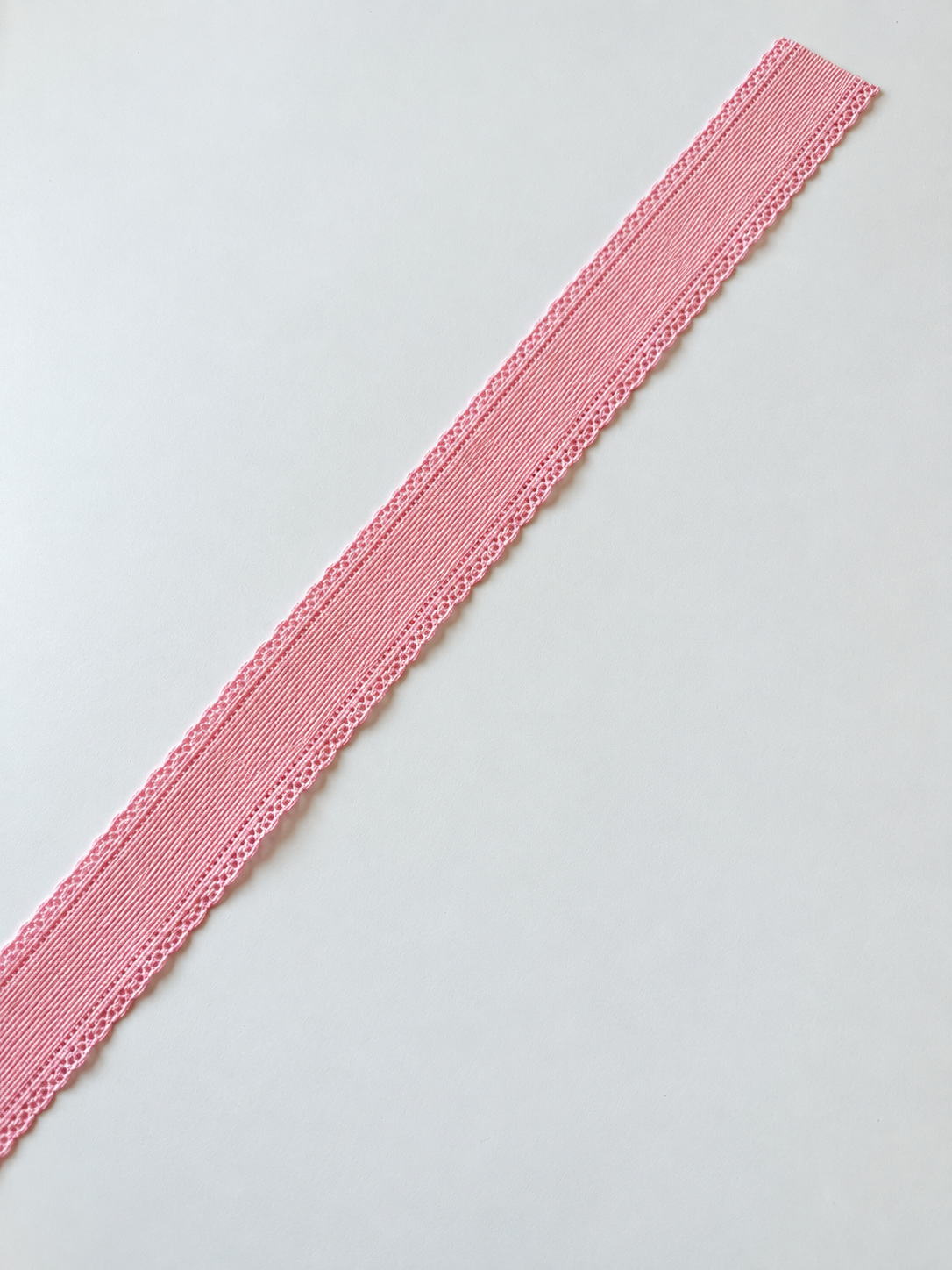 1.5” Corduroy Pink Scallop Edge